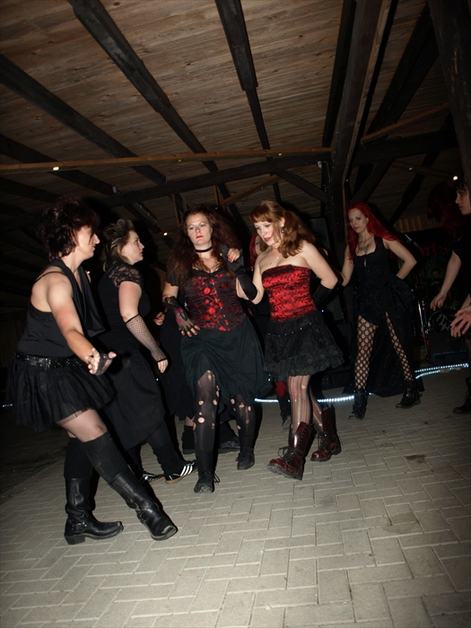 2014-06-07 22.36.20 16 Schwiegerswacken Open Air Hells Belles