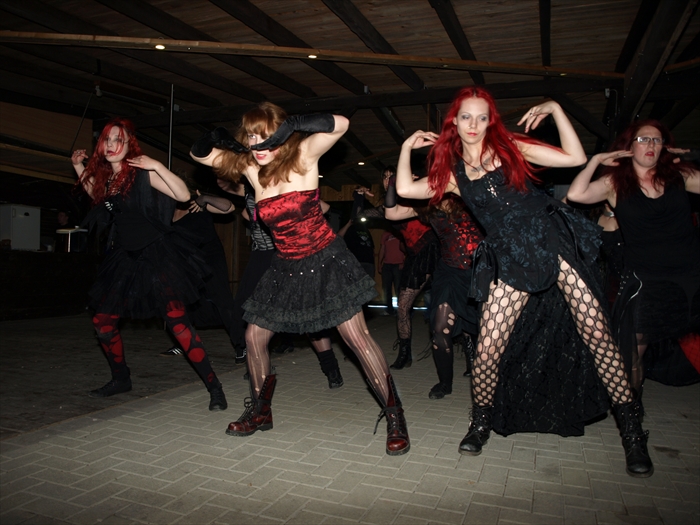 2014-06-07 22.38.08 21 Schwiegerswacken Open Air Hells Belles