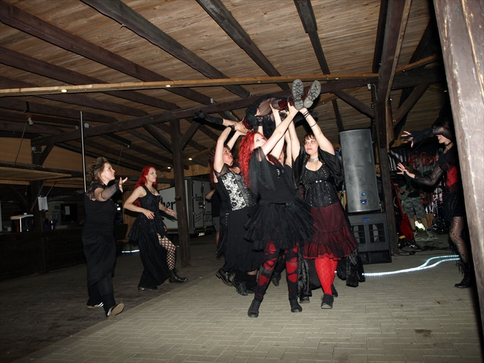 2014-06-07 22.39.36 23 Schwiegerswacken Open Air Hells Belles