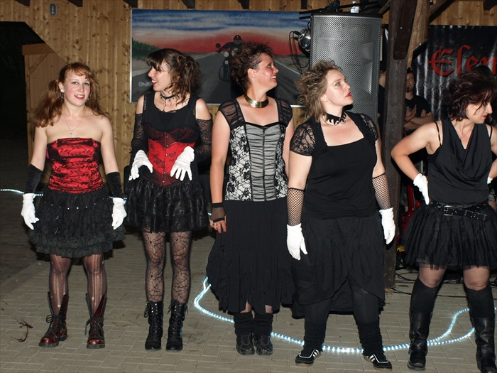 2014-06-07 22.42.30 28 Schwiegerswacken Open Air Hells Belles