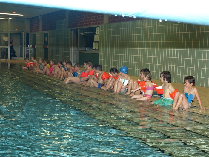 2014-11-11 16.37.08 09 Kinderschwimmen