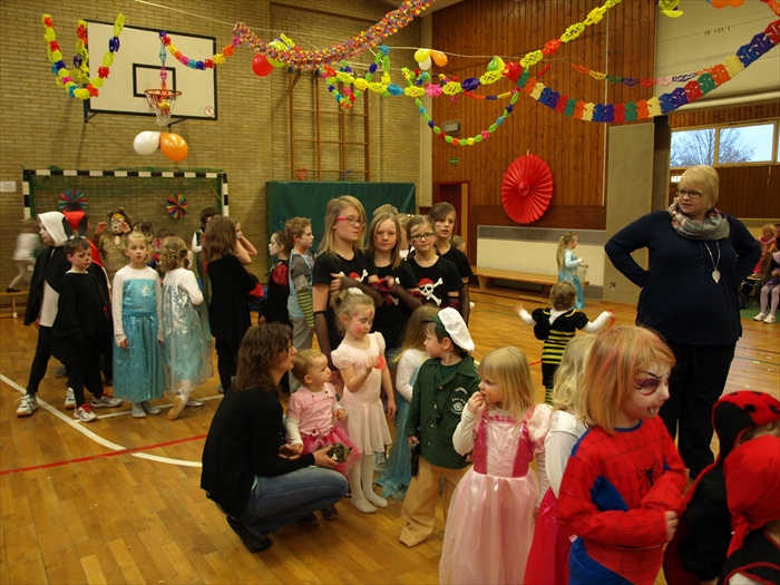 2015-02-15 16.59.51 60 TG Kinderfasching